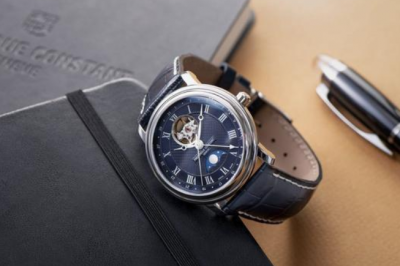 康斯登推出全新百年典雅系列心跳月相日期腕表