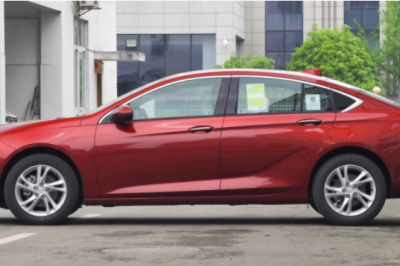 君威外观时尚，配置实用，动力十足