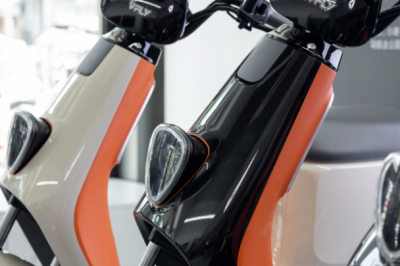 推荐2款无需驾照,全国上牌的新国标电动车,外观时尚,超长续航 推荐2款无需驾照,全国上牌的新国标电动车,外观时尚,超长续航