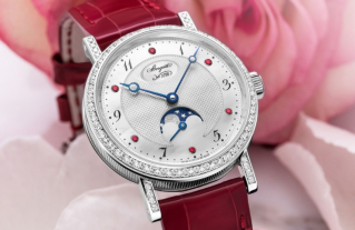 Breguet推出一枚女士腕表新作——「ClassiquePhasedeLune9085Valentine’sDay」月相腕表